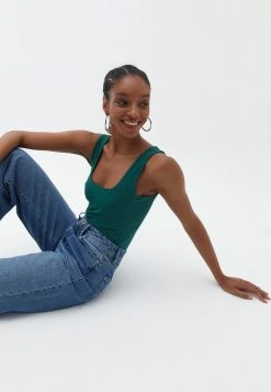 OXXO Donna MIT ECKIGEM AUSSCHNITT - Top - Hunter Green -Negozio al dettaglio Oxxo af1ce87adc0b4d7991a5704f1b36e98f