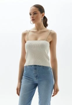 OXXO Donna Top - Buttercream