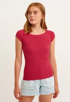 OXXO Donna T-shirt Basic - Syrah