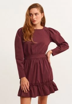 OXXO Donna VOLANT DETAILS - Vestito Di Maglina - Antik Vinos