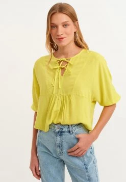 OXXO Donna FIGURUMSPIELENDE - Camicetta - Green Sheen -Negozio al dettaglio Oxxo b67fe212a6a14c399fee28985eb41fe1