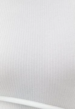 OXXO Donna Top - White -Negozio al dettaglio Oxxo b6d462805a28448791e4651fbb3788db