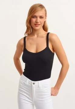 OXXO Donna Top - Black