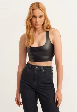 OXXO Donna Top - Black