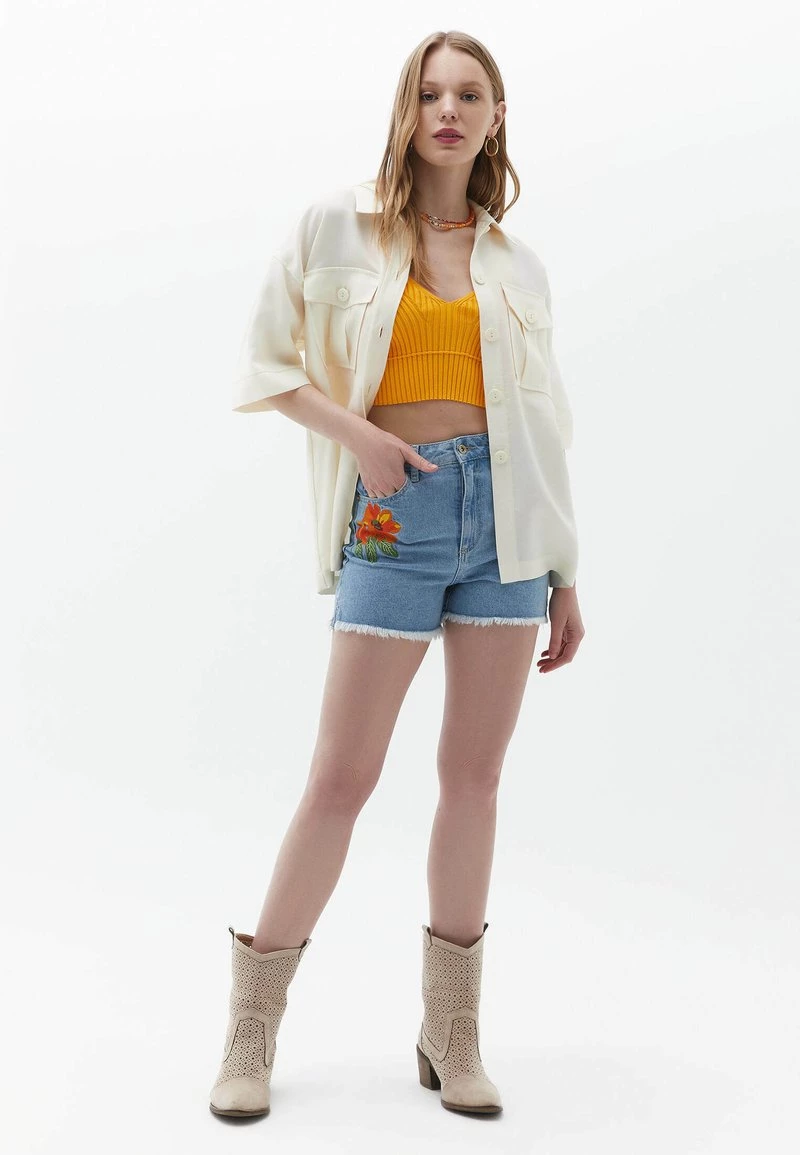 OXXO Donna Shorts Di Jeans - Light Denim 4 OXXO Donna Shorts Di Jeans - Light Denim - immagine 2