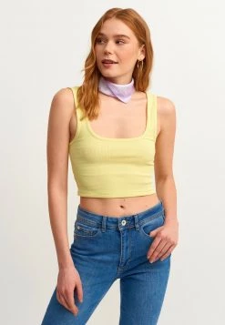 OXXO Donna Top - Light Yellow -Negozio al dettaglio Oxxo c53893799fc641b3ae7caf3f3a5ce026
