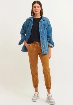 OXXO Donna Pantaloni Sportivi - Antik Chikoo -Negozio al dettaglio Oxxo c8f5c7a85832426baf1ff7feb067a940