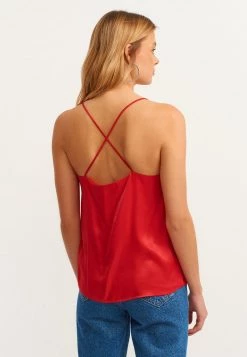 OXXO Donna MIT SPITZEN DETAIL - Top - Urban Red -Negozio al dettaglio Oxxo c93f0cfd506f421ea00a7b2559a9b3e5