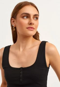 OXXO Donna Top - Black 8 OXXO Donna Top - Black -Negozio al dettaglio Oxxo c9da7aefc6ad435f819bcf988fa2497f