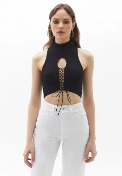 OXXO Donna Top - Black