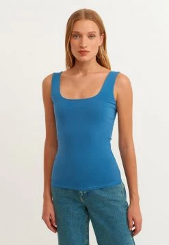 OXXO Donna Top - Cerulean