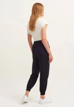 OXXO Donna Pantaloni Sportivi - Black -Negozio al dettaglio Oxxo d365e7d886e547f68d5391f9ea55e117