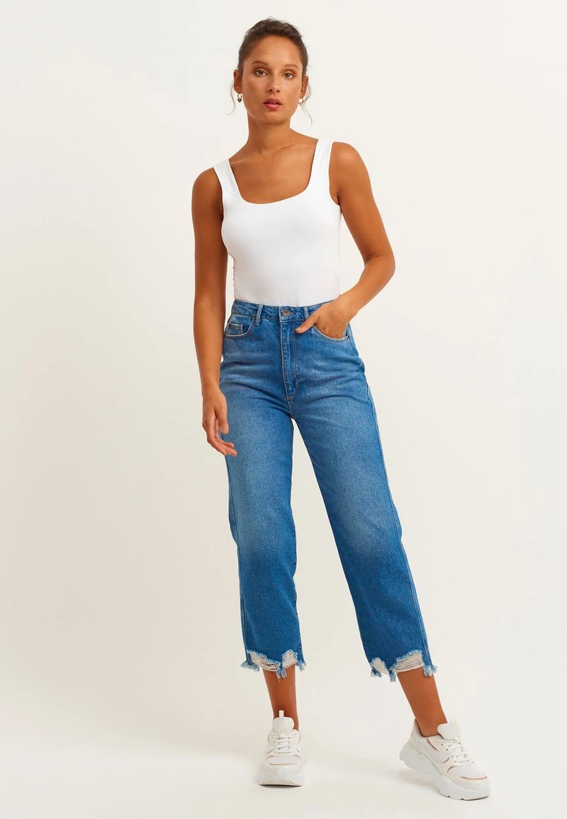 OXXO Donna MIT ECKIGEM AUSSCHNITT - Top - White 4 OXXO Donna MIT ECKIGEM AUSSCHNITT - Top - White - immagine 2