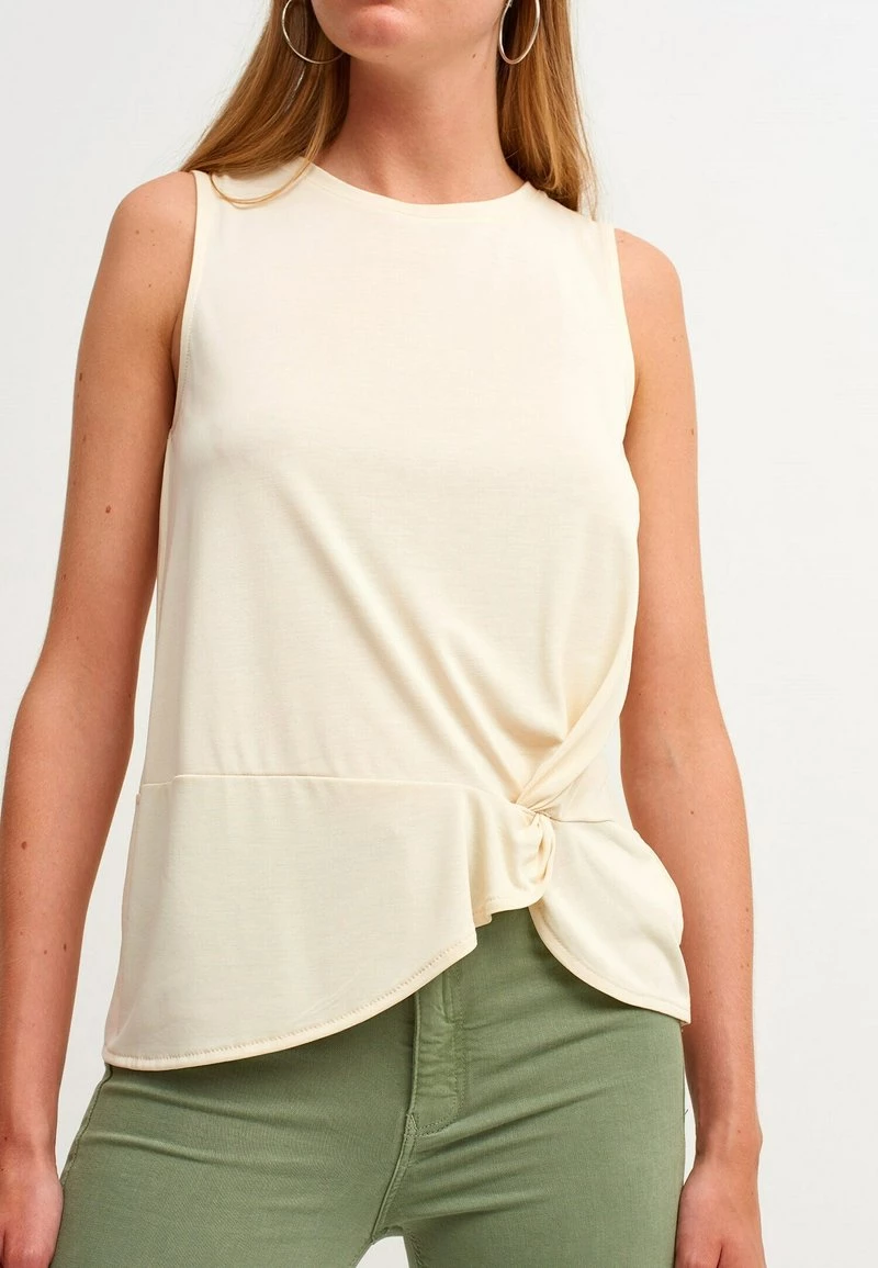 OXXO Donna MIT GEKREUZTEM DETAIL - Camicetta - Delos 6 OXXO Donna MIT GEKREUZTEM DETAIL - Camicetta - Delos - immagine 4