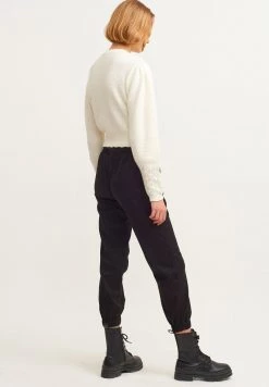 OXXO Donna Pantaloni Sportivi - Black -Negozio al dettaglio Oxxo dc50b829bfb64785bbf804f468c3fc22