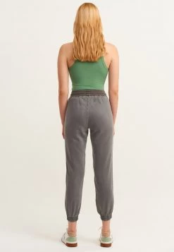 OXXO Donna MIT BINDEDETAIL - Pantaloni Sportivi - Antik Fogi 8 OXXO Donna MIT BINDEDETAIL - Pantaloni Sportivi - Antik Fogi -Negozio al dettaglio Oxxo dc6f0d58483145a6be2170af7e70e00e