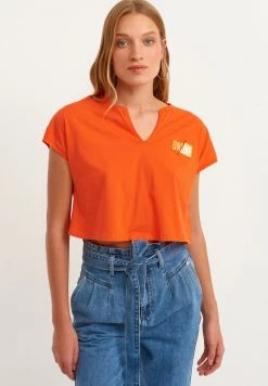 OXXO Donna T-shirt Con Stampa - Mandarin Red -Negozio al dettaglio Oxxo dee97f59215a43c3bfef8d60b279c9d1