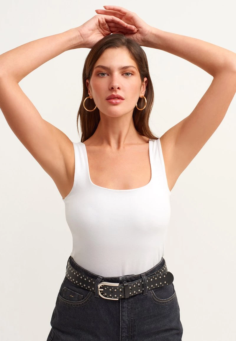 OXXO Donna MIT ECKIGEM AUSSCHNITT - Top - White 4 OXXO Donna MIT ECKIGEM AUSSCHNITT - Top - White - immagine 2