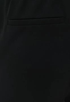 OXXO Donna PLEATED CARROT - Pantaloni - Black -Negozio al dettaglio Oxxo eb78b65b4cb548fe94b2078c05d834ad