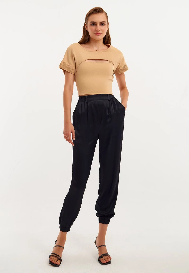 OXXO Donna T-shirt Basic - Caraway 4 OXXO Donna T-shirt Basic - Caraway - immagine 2