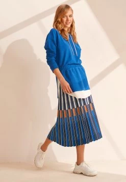 OXXO Donna MIT ELASTISCHER TAILLE - Felpa Con Cappuccio - Dark Blue -Negozio al dettaglio Oxxo f0ebd2b600fa443b91de341d66a8b154