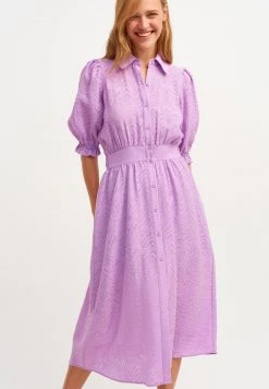 OXXO Donna FEINER LOCHMUSTERUNG - Abito A Camicia - Deep Lilac