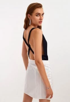 OXXO Donna BODY MIT GEKREUZTER RÜCKSEITE - Camicetta - Black -Negozio al dettaglio Oxxo fbeb0ca14e8c42c695d712761aeb7dda