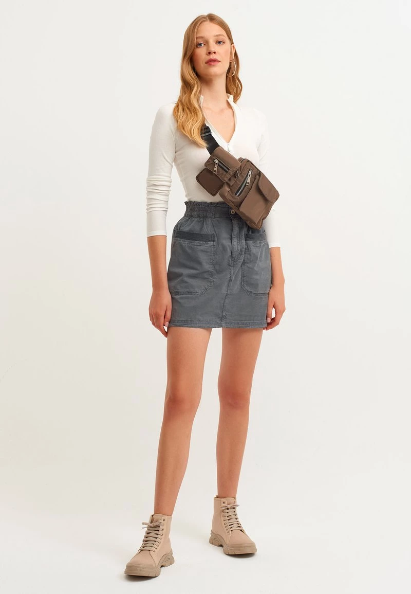 OXXO Donna Maglietta A Manica Lunga - Ice Milk 4 OXXO Donna Maglietta A Manica Lunga - Ice Milk - immagine 2