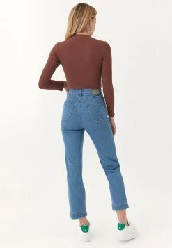 OXXO Donna HOHER TAILLE - Jeans Bootcut - Tint Denim -Negozio al dettaglio Oxxo fed7d145fed54b74b42e2bab0ebe003c