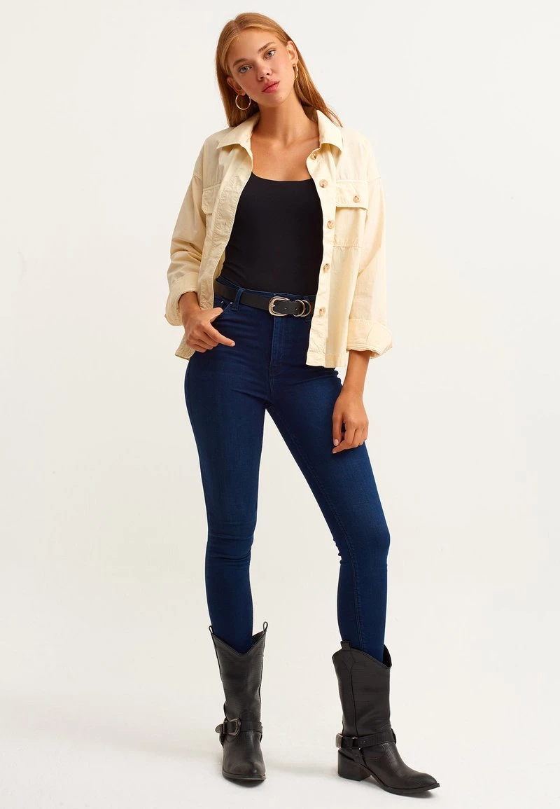 OXXO Donna Top - Black 4 OXXO Donna Top - Black - immagine 2